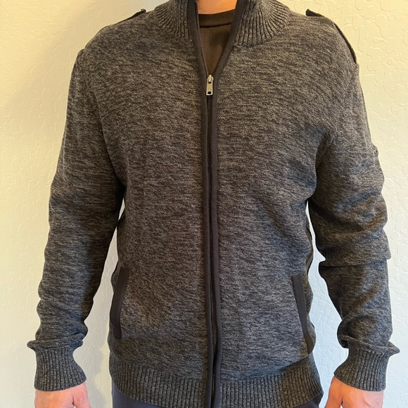 Dkny Other - EUC Stylish Men’s DKNY Zip up Sweater - Size XL